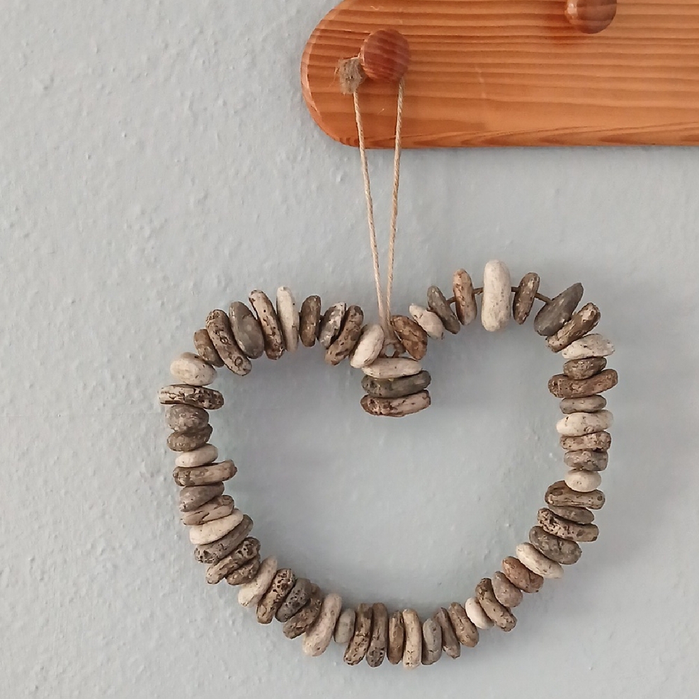 Rustic Stone Heart Wall Hanging - Picture 2 of 2